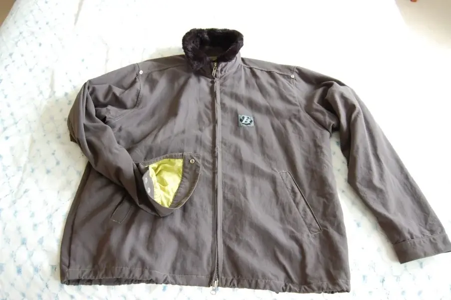 Bontrager_jacket 001.webp