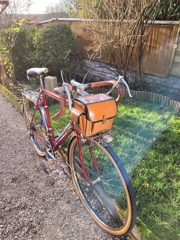 Motobecane grand touring 1975 1.webp