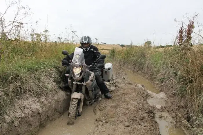 Riding-the-ridgeway.jpg