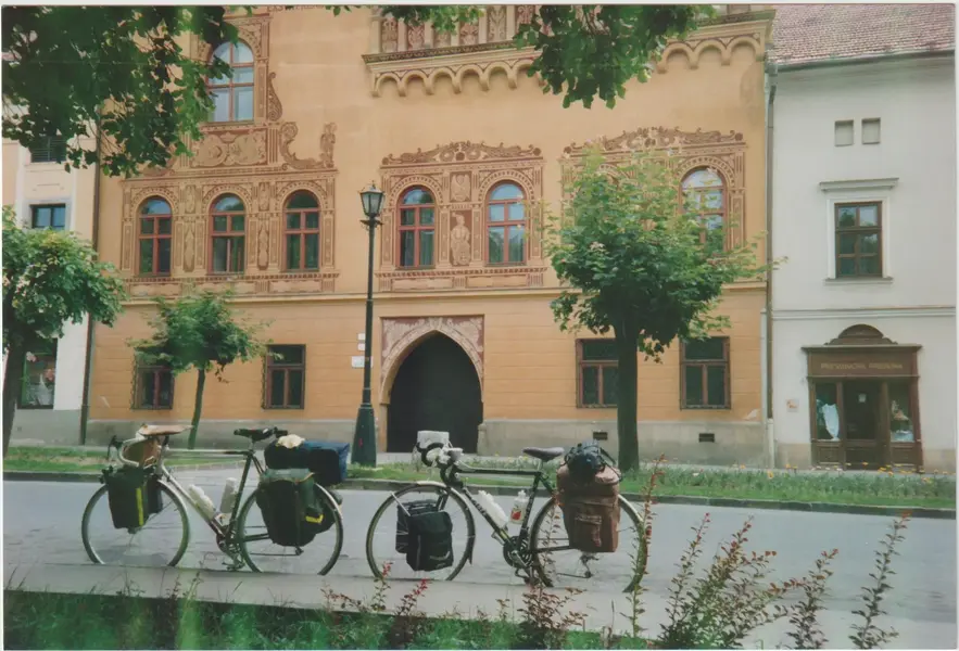 Predajna czechoslovakia june 1990.jpeg