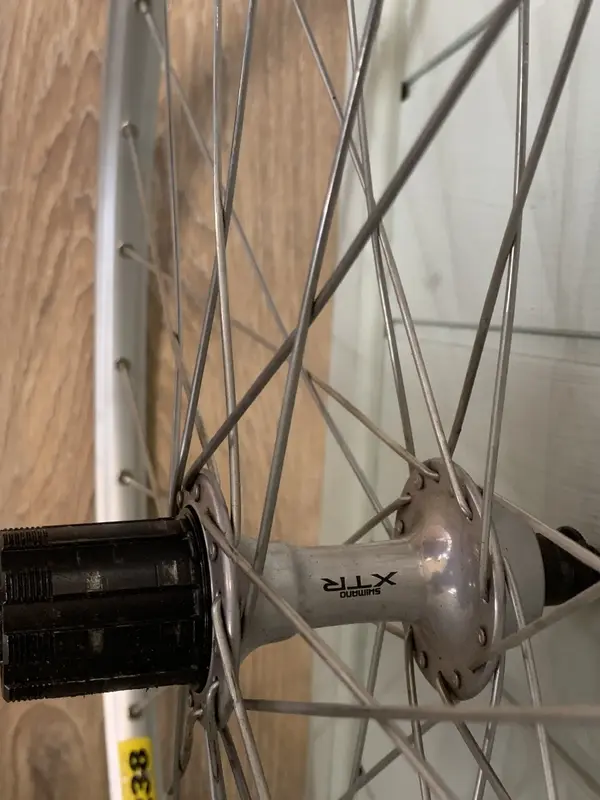 Paire De Roues VTT Rétro 26″ – Mavic M231 Jantes – Moyeux XTR M900 – Occasion
