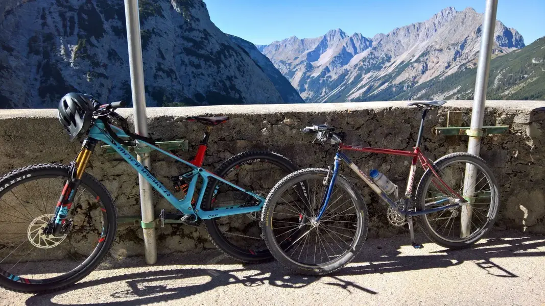 Ritchey 26 vs Moonraker 29.webp