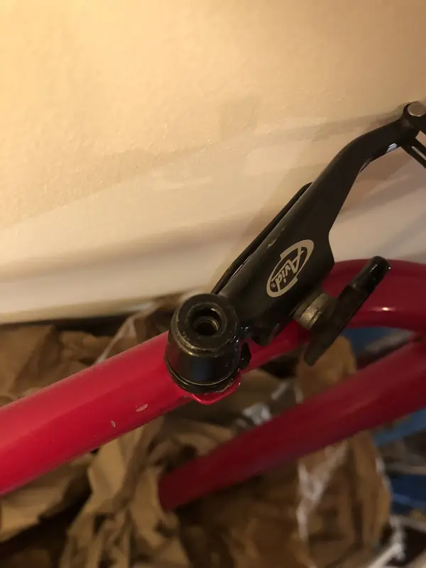 V Brake bosses VS arms Retrobike