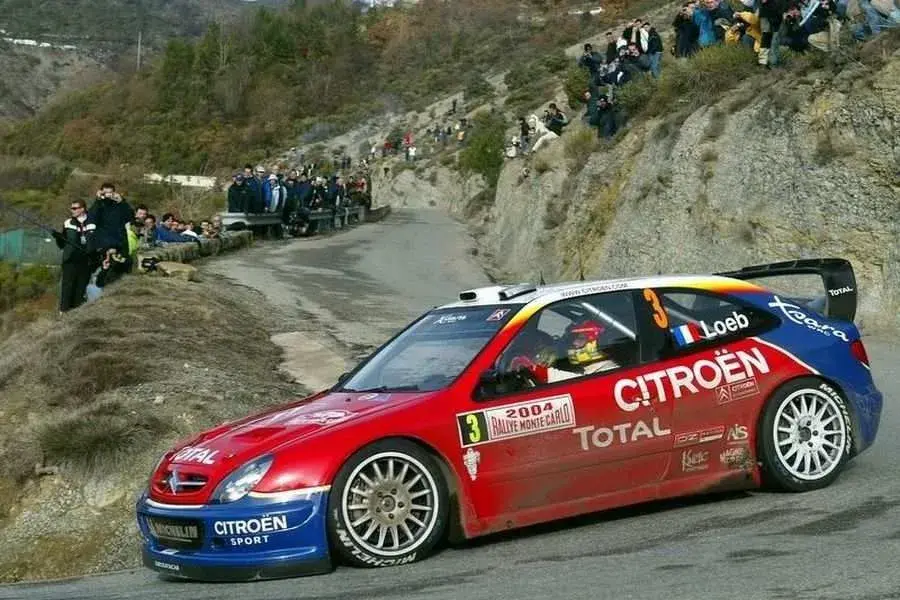 CitroenXsara-2004-MC-Loeb.webp