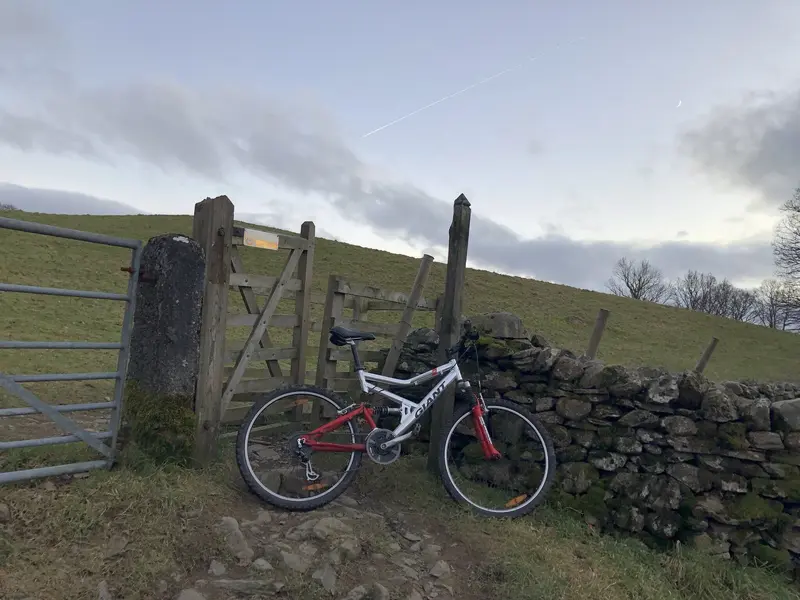 Giant boulder full suspension deals
