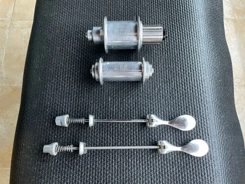 Hubset White Industries Hubs.webp