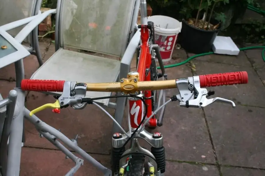S-works bars & hope, Yeti.webp
