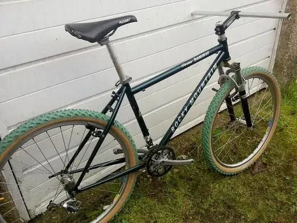 1995 Hammer size 17.5 w Pace.webp