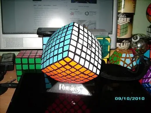 v cube.webp