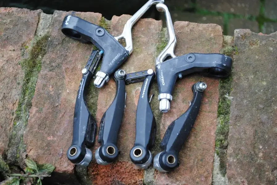 generic V brakes.webp