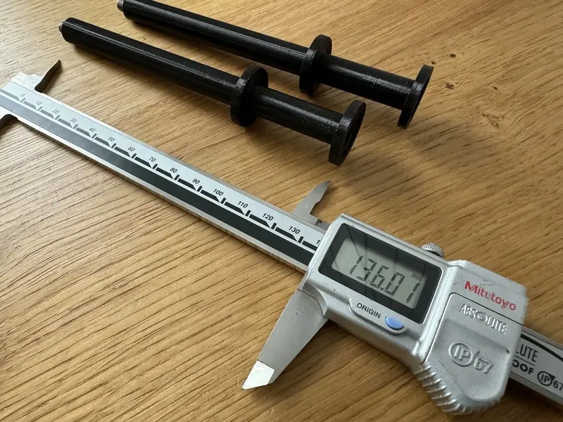 Answer Manitou Comoression Rods rear 03.jpeg