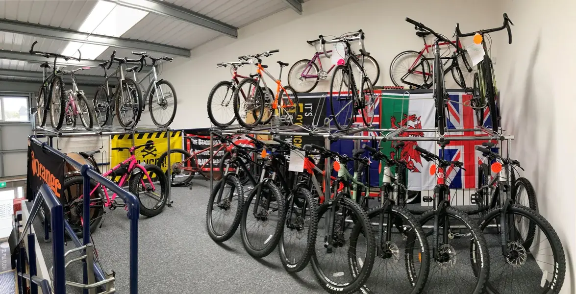 showroom1.webp