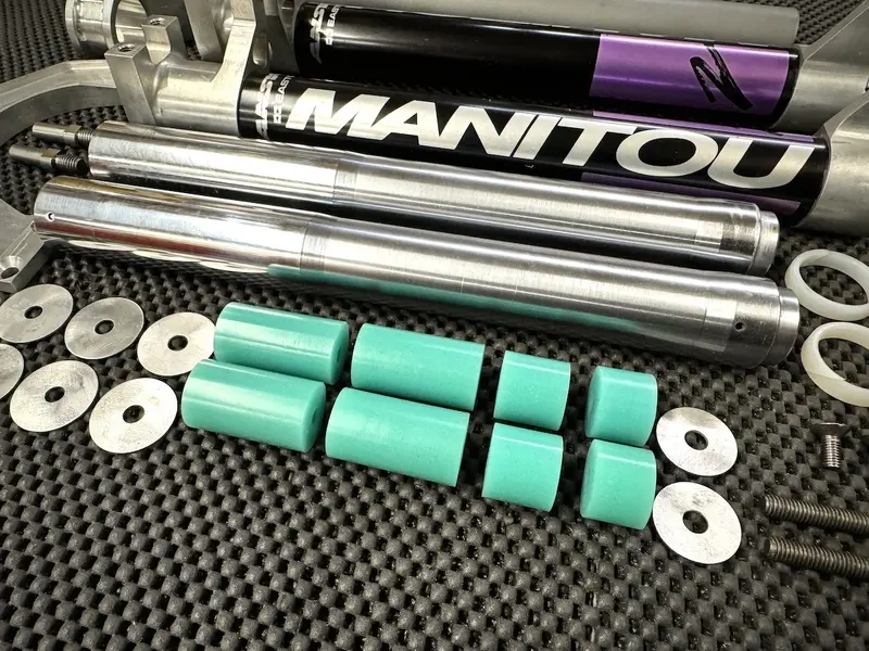MANITOU 2 Elastomers from Falko Schlötel Germany 02.jpeg
