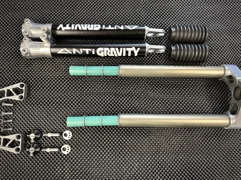 Anti-Gravity retro suspention fork elastomers set by Falko Schlötel Germany 07.jpeg