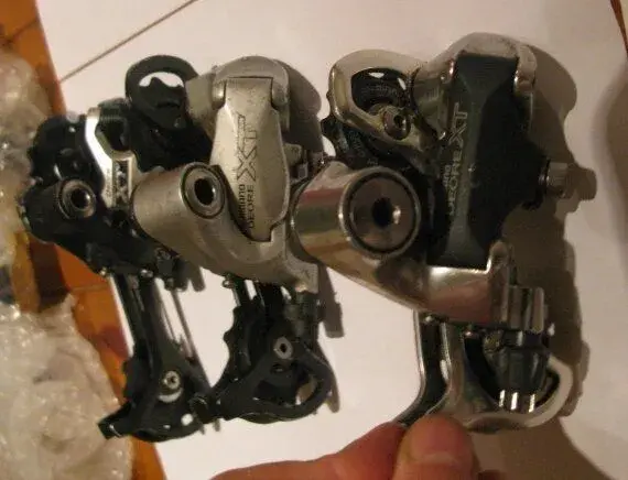 xt-rear-mechs.webp
