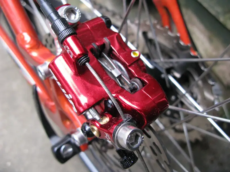 Trek R Brake 2.webp