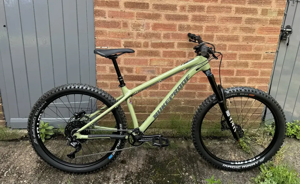 Nukeproof scout sale hotsell