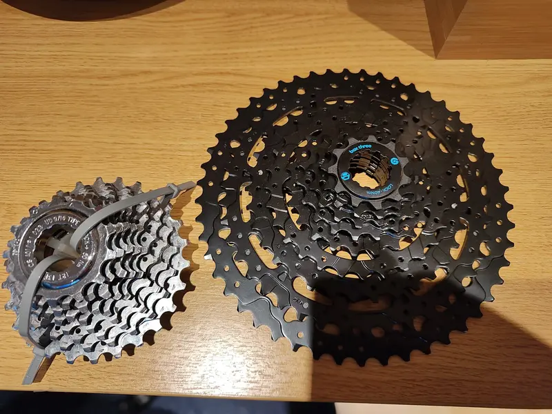 Box 11_50 versus campy  9 speed.webp