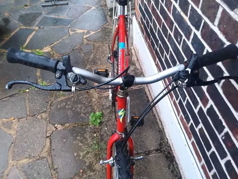 SPECIALIZED HARDROCK 引取限定です！未整備　おまけ付き SPECIALIZED HARDROCK 引取限定です！未整備 SPECIALIZED