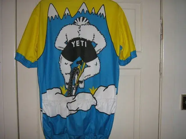 YETI SHIRTS 002.webp