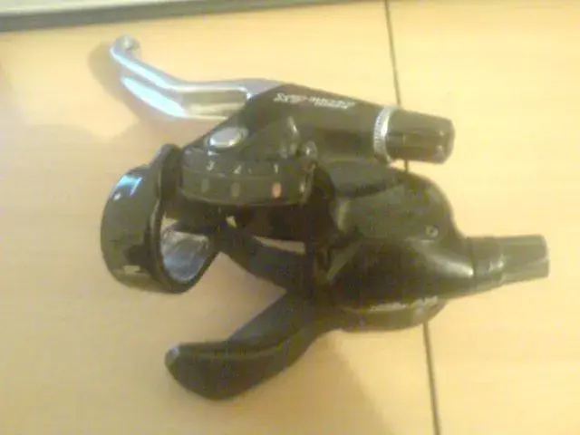 levers 018.webp