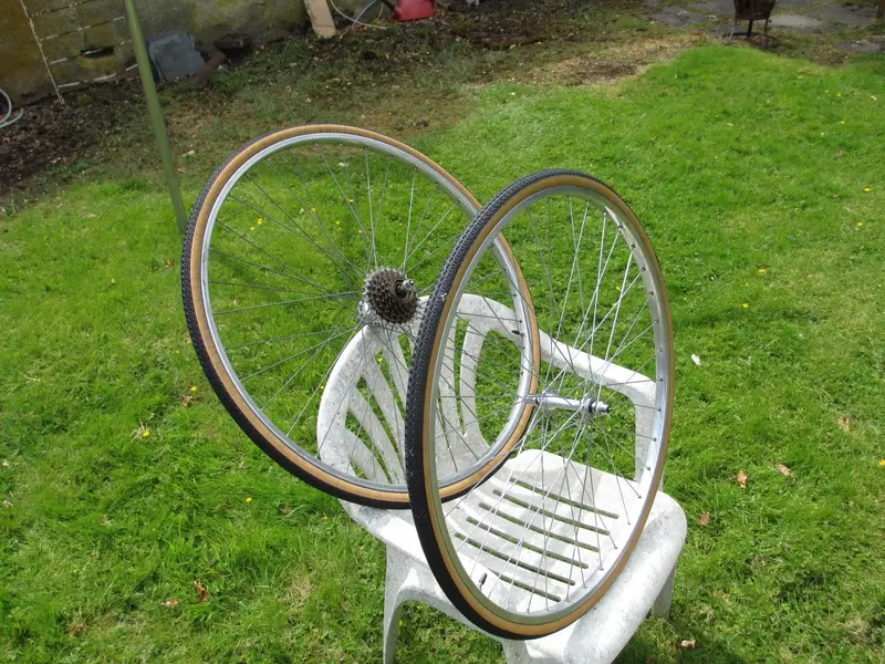 VB-VeloxS-Wheels-halfdone.webp