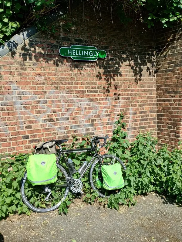 GuinessisgoodforyouRaleighRandonneur.jpg