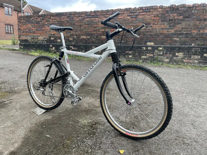 92 Cannondale Delta V 1000 / The Race Bike | Retrobike