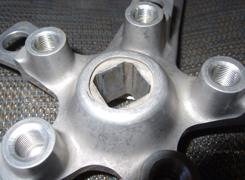 SuginoMighty900-172Point5RightCrankarm-07Inner-SquareTaperRecessAndInnerChainringMountingThre...webp