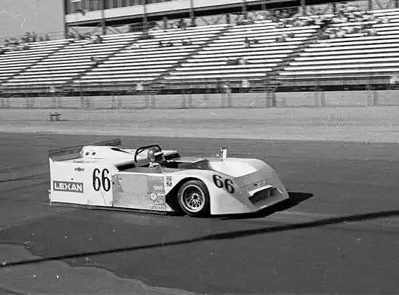 Chaparral 2J+.webp