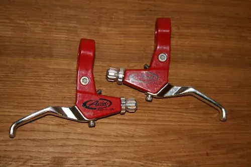 Avid levers.webp