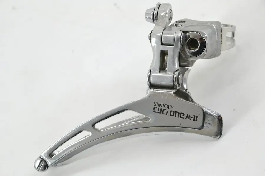 Suntour.Cyclone.7000.Front_.Derailleur.ClampOn2-1024x683.webp