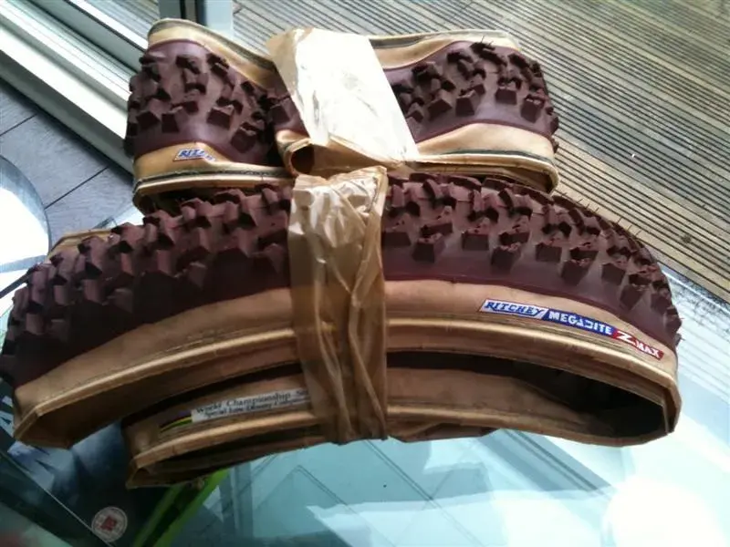 photo(7) (Medium).webp