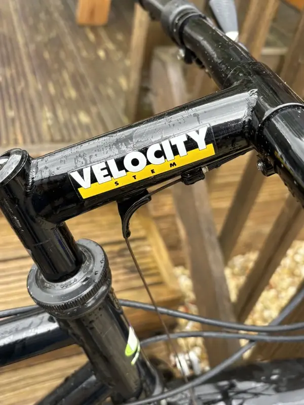 Decal Velocity.webp