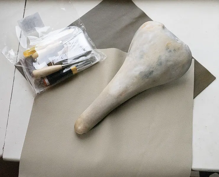 leather kit.jpg