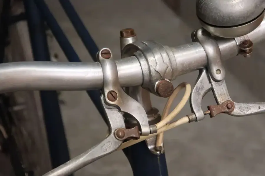 1947 HURTU TWIN TUBE 1.webp