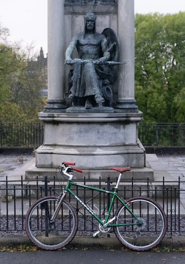 statue.jpg