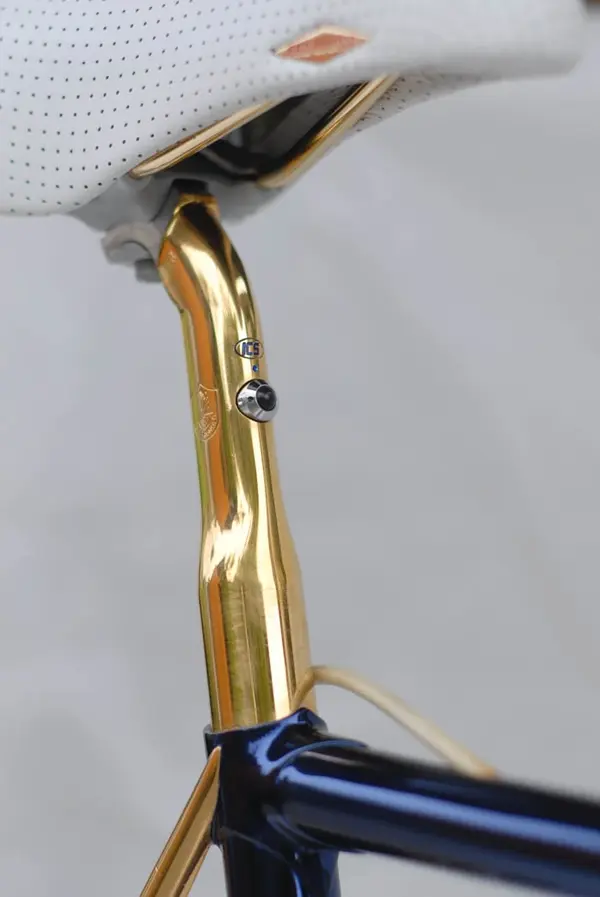 ICS-Design-internal-seat-post-clamp-331976099.webp