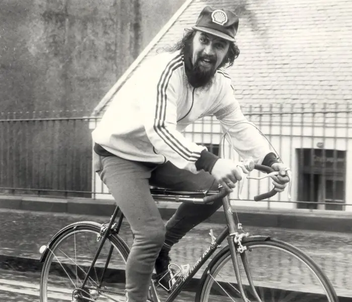 billy-connoly-bike-photo-farquhar-2393491-1789186662.webp