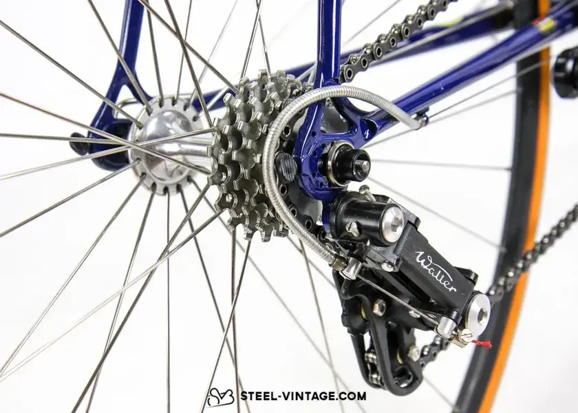 team-raleigh-sbdu-lightweight-bike-1980s-9_1080x.webp