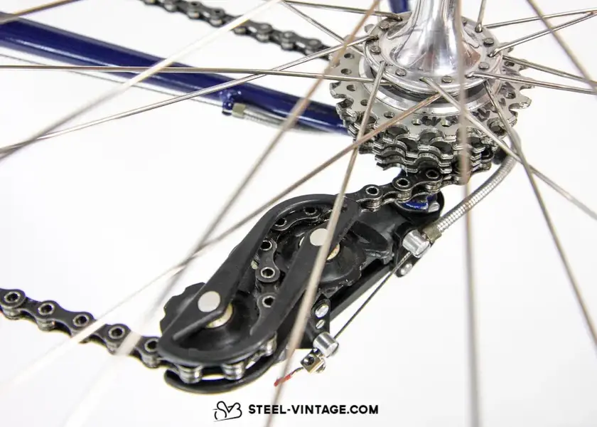 team-raleigh-sbdu-lightweight-bike-1980s-17_1080x.webp