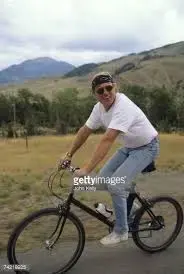 1732298128125.webp