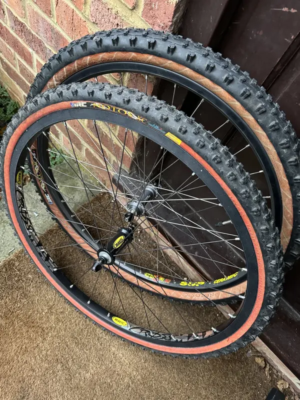 Jimbog’s 95 DBR Axis TT Titanium build - Finished pics on page 5 | Page ...