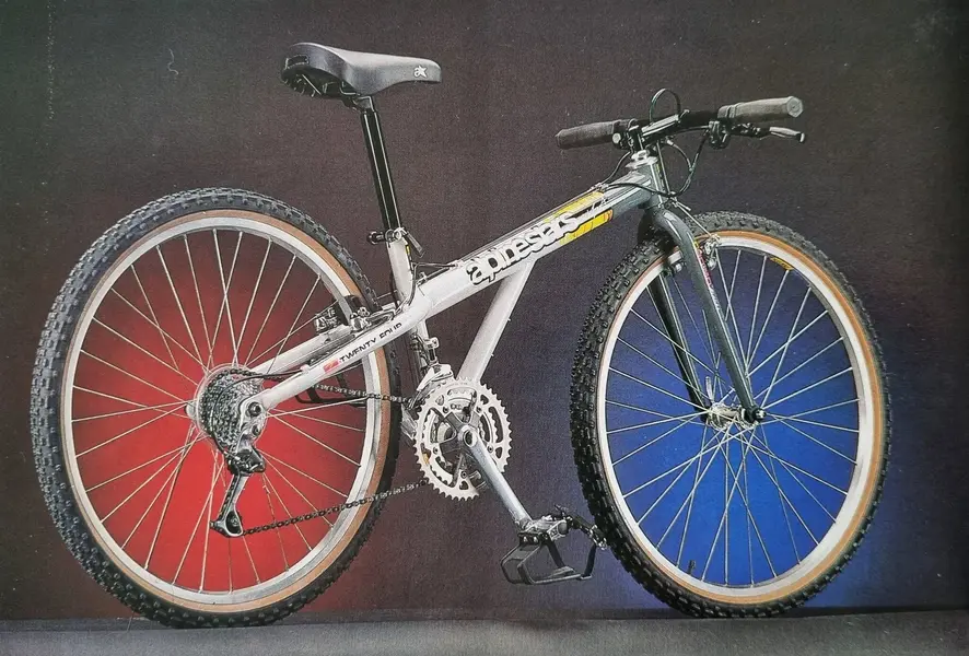 Alpinestars T-24 aus Bicisport Guia 1991.jpg