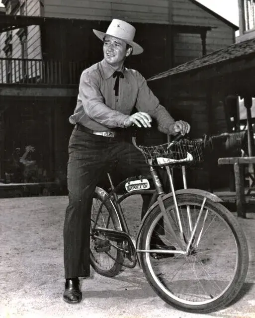 John-Wayne-Dakota-smaller.webp