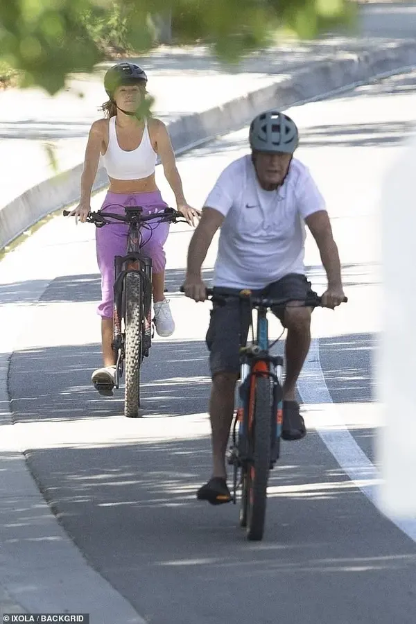 17137194-7344981-image-a-5_1565468948291-3383156017.webp