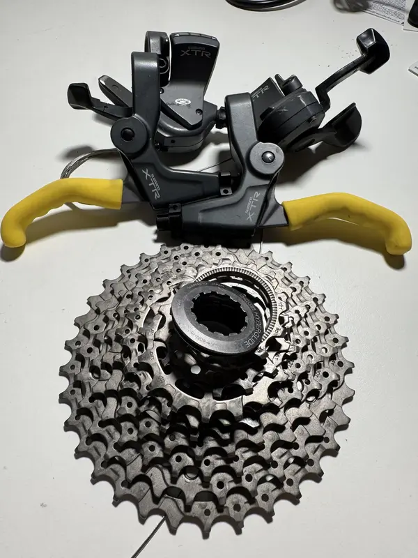 Jimbog’s 95 DBR Axis TT Titanium build - Finished pics on page 5 | Page ...