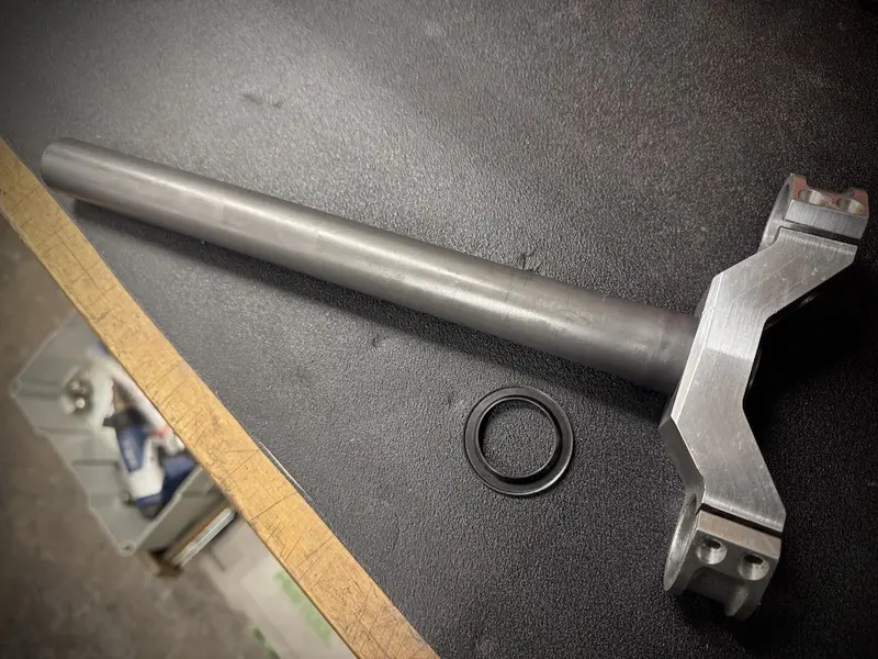 New Steerer replacement in a Manitou 3 retro suspension fork by Falko Schlötel Germany.webp