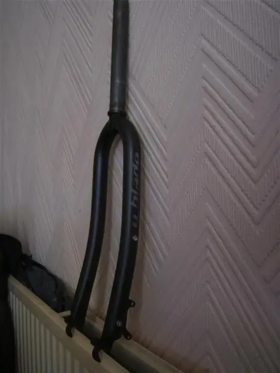 Rigid disc fork 395mm 003 (Large) (Large).webp