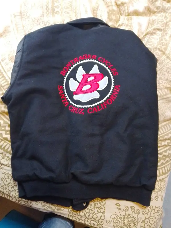 Coat2.jpg